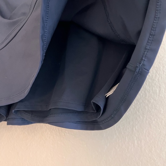 Tommy Bahama | Golf Skort - Picture 6 of 8